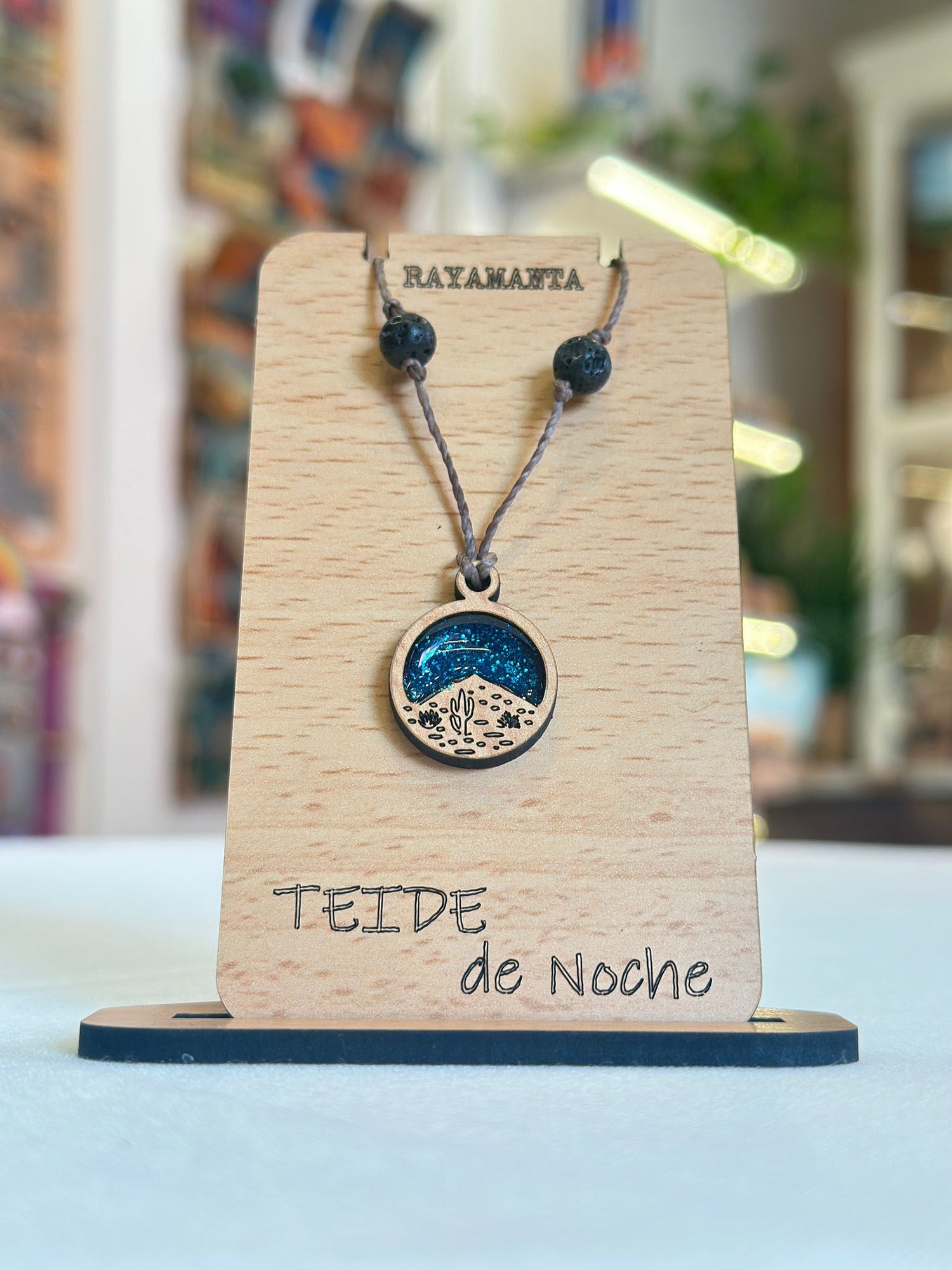 Collares Madera Resina y Lava